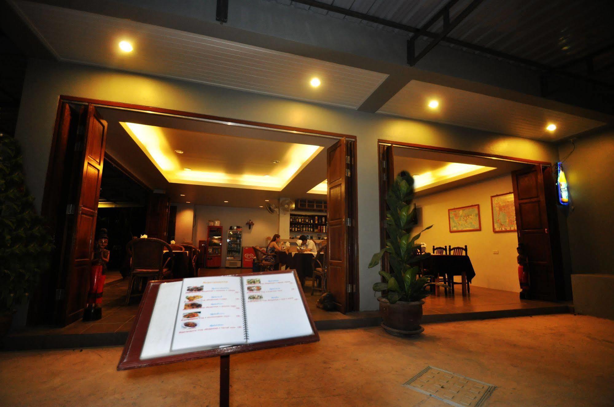 Choophorn House Sha Hotel Pantai Kata Bagian luar foto