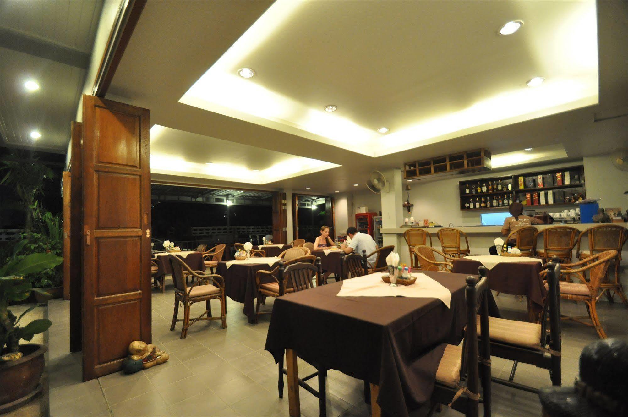 Choophorn House Sha Hotel Pantai Kata Bagian luar foto